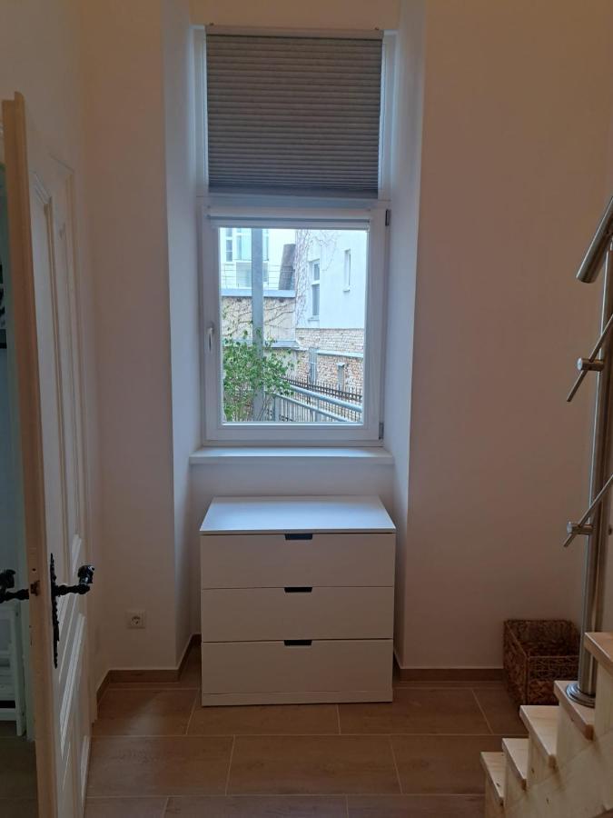 Apartament Ruhige Art-Garconniere Mit Balkon Wiedeń Zewnętrze zdjęcie